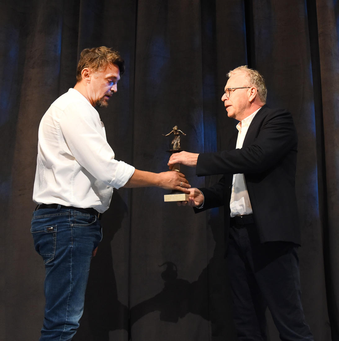 Harsányi Attila, akit a Partiumban is jól ismernek, hisze a Miskolci Nemzeti Színház mellett az Aradi Kamaraszínház tagja 