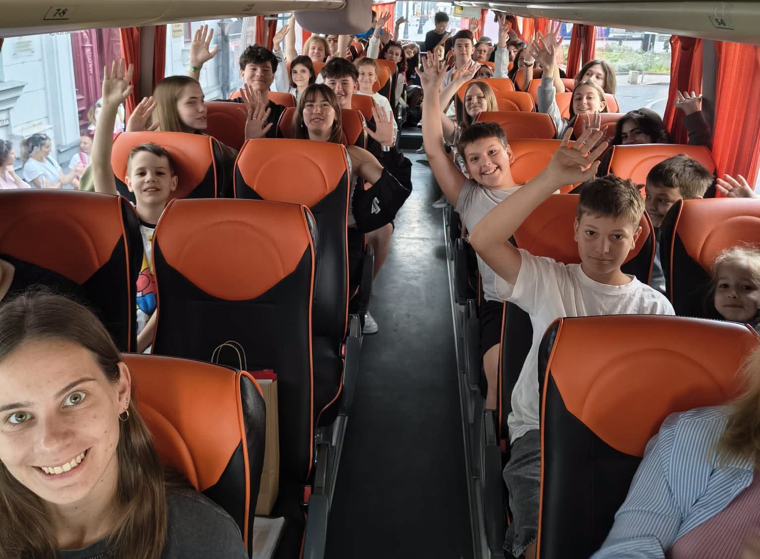 A színpad nyáron sem pihen – Debrecenben fesztiválozik, Nagyváradon Móricz klasszikusára készül a társulat