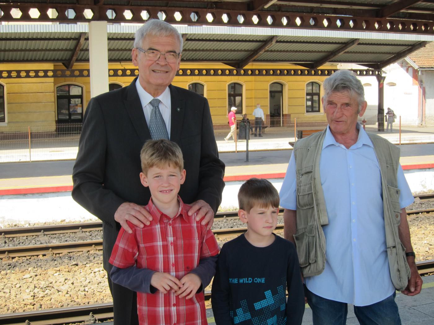 284009622 1386772145134090 7361260508050062065 n