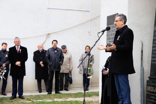 54346758 2155545464756433 8267143816608219136 o