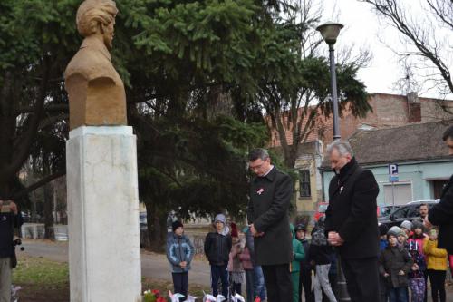 54524511 2313798485505803 3341851256300765184 o