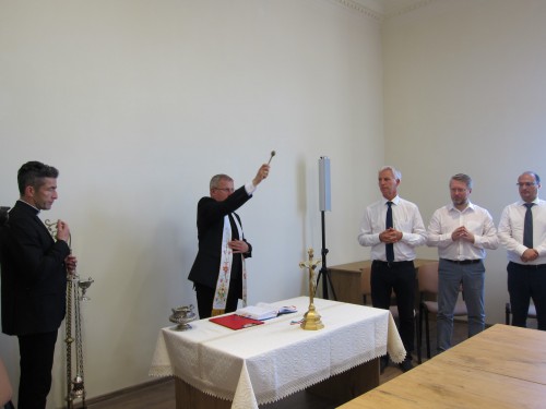 210559120 526710295269255 2078284357614081547 n